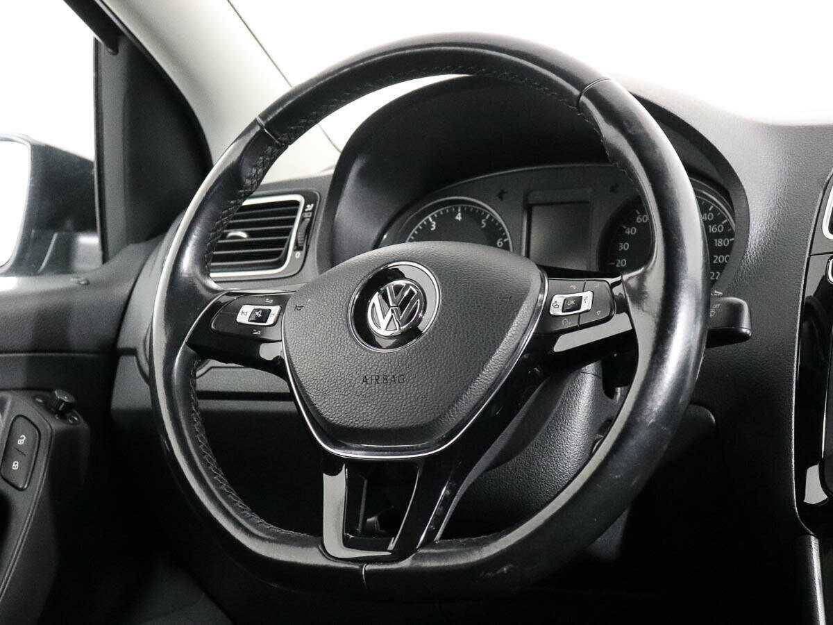 Купить Volkswagen Polo, 2017, 80 300 км, фото №13