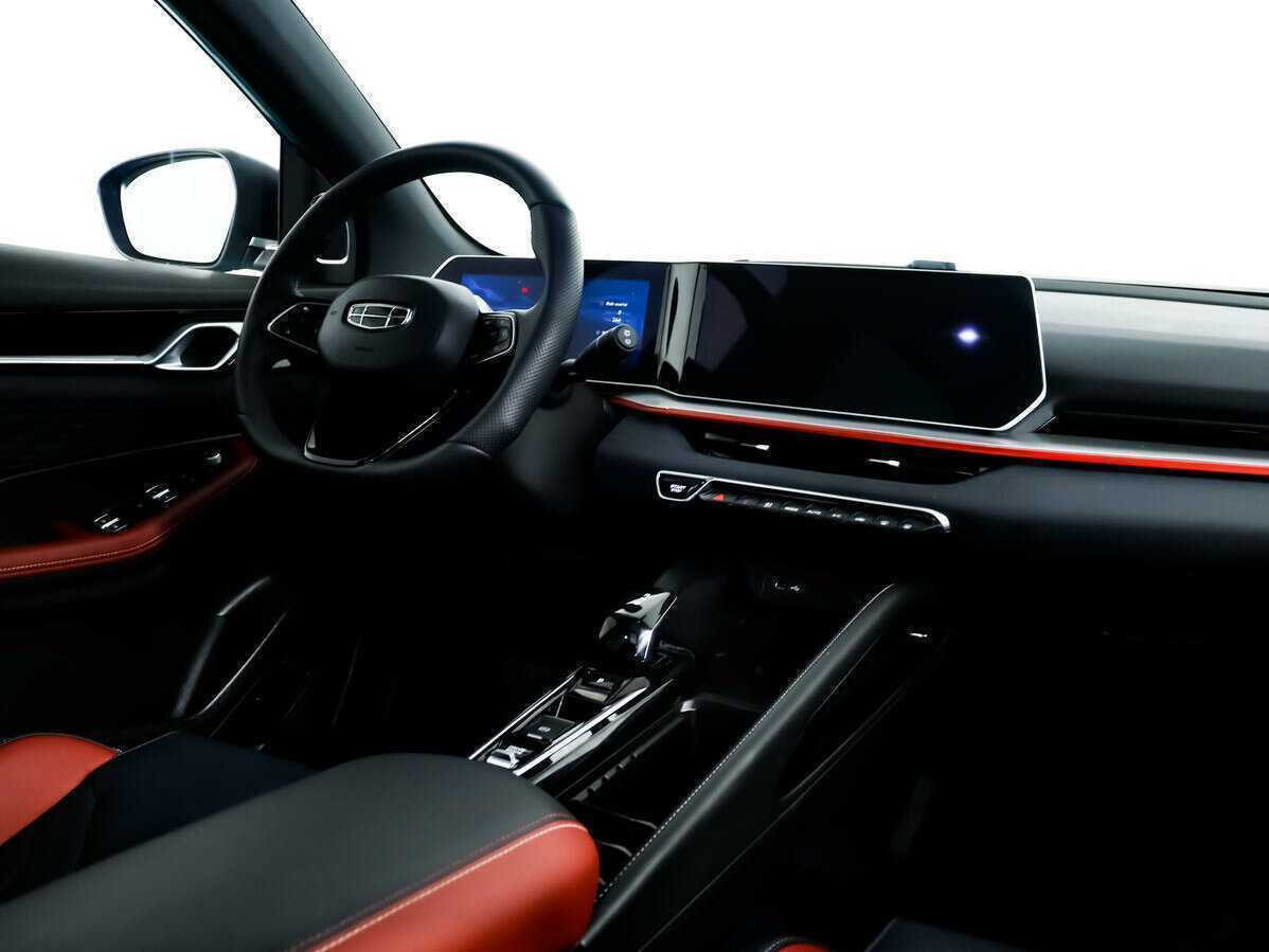Купить Geely Coolray, 2023, 10 780 км, фото №9