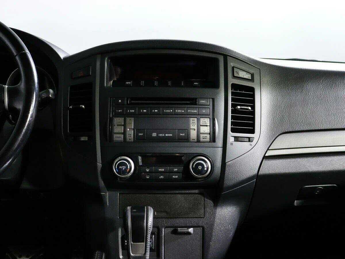 Купить Mitsubishi Pajero, 2013, 111 321 км, фото №10