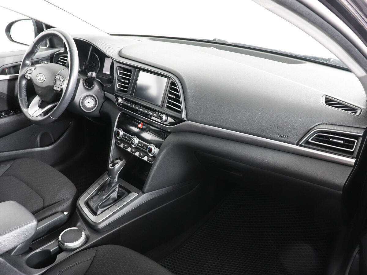 Купить Hyundai Elantra, 2019, 64 555 км, фото №10