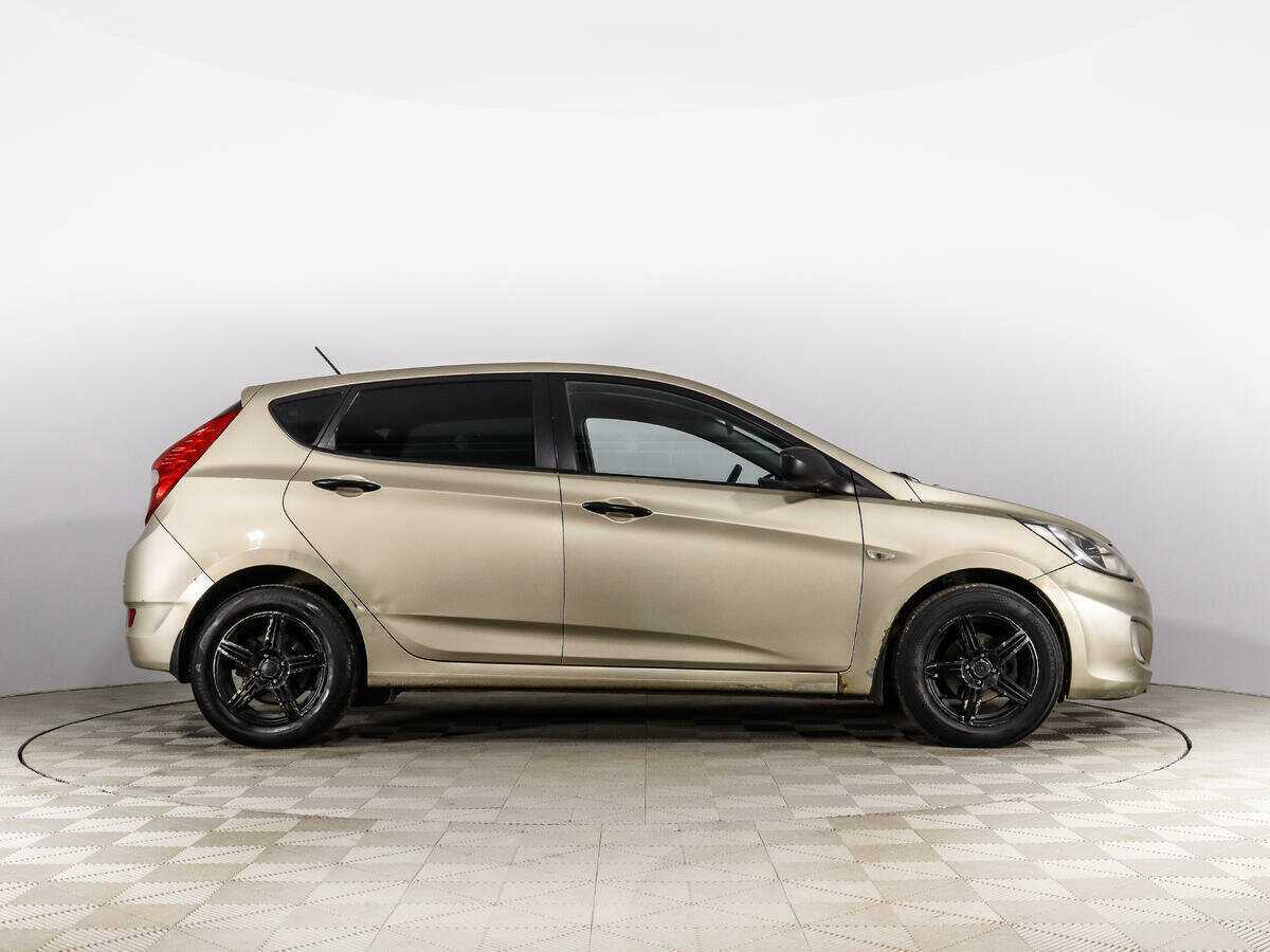 Купить Hyundai Solaris, 2013, 287 274 км, фото №4