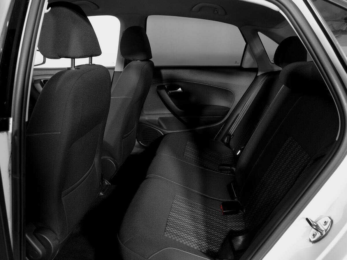 Купить Volkswagen Polo, 2017, 77 025 км, фото №10