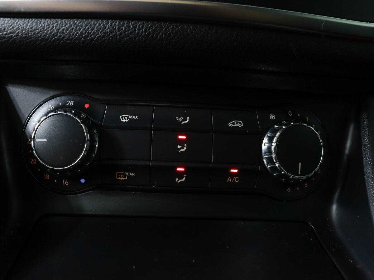 Купить Mercedes-Benz CLA 200, 2013, 122 000 км, фото №13