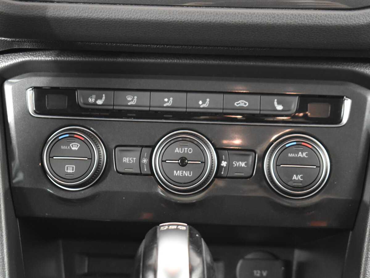 Купить Volkswagen Tiguan, 2018, 113 000 км, фото №17