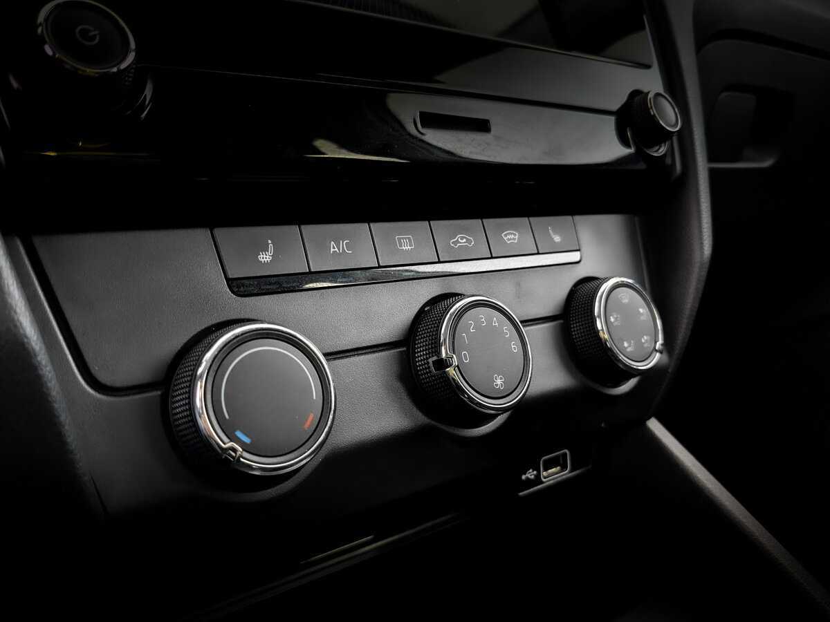 Купить Skoda Octavia, 2019, 50 560 км, фото №21