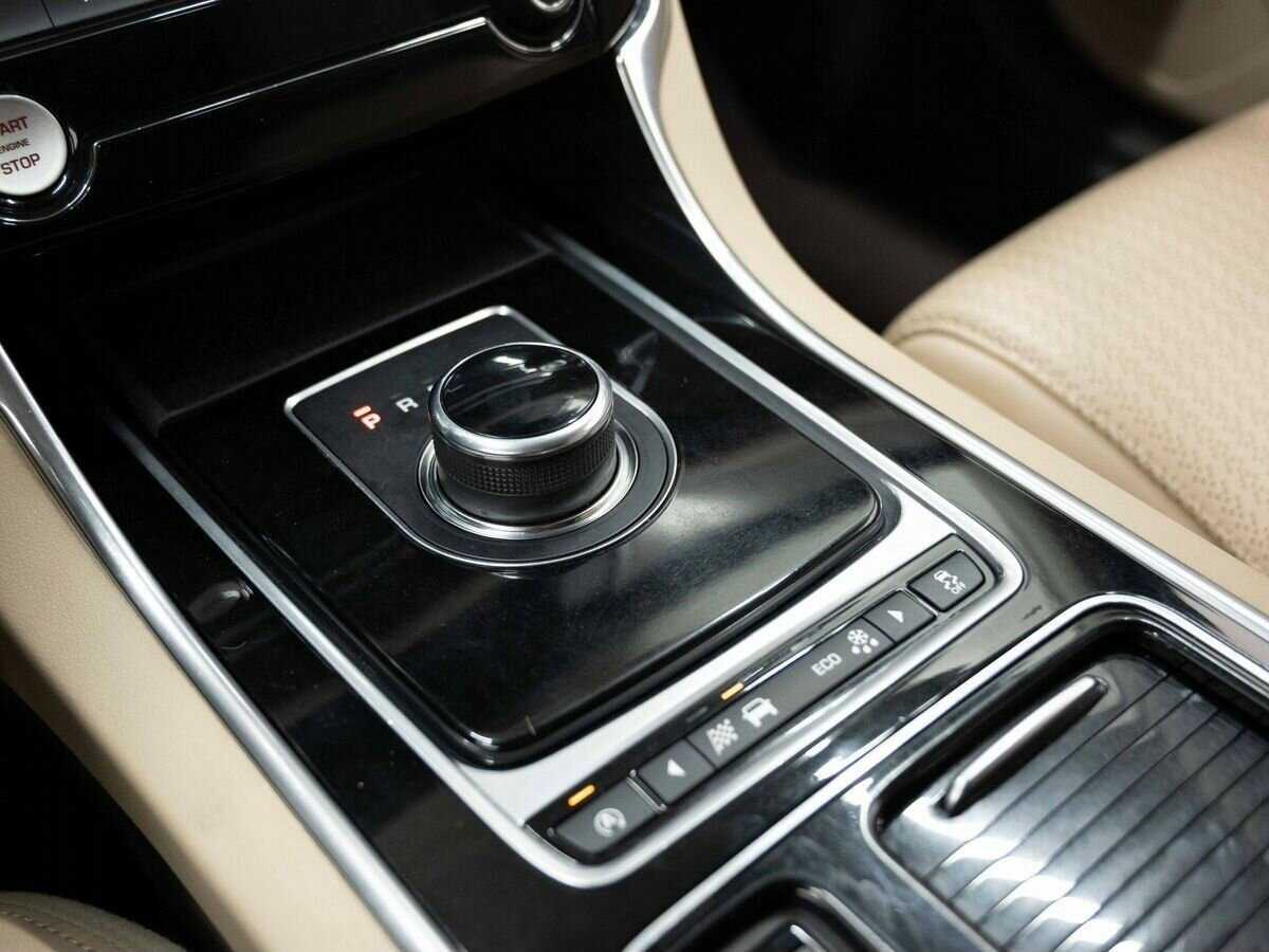 Купить Jaguar XF, 2017, 120 000 км, фото №24