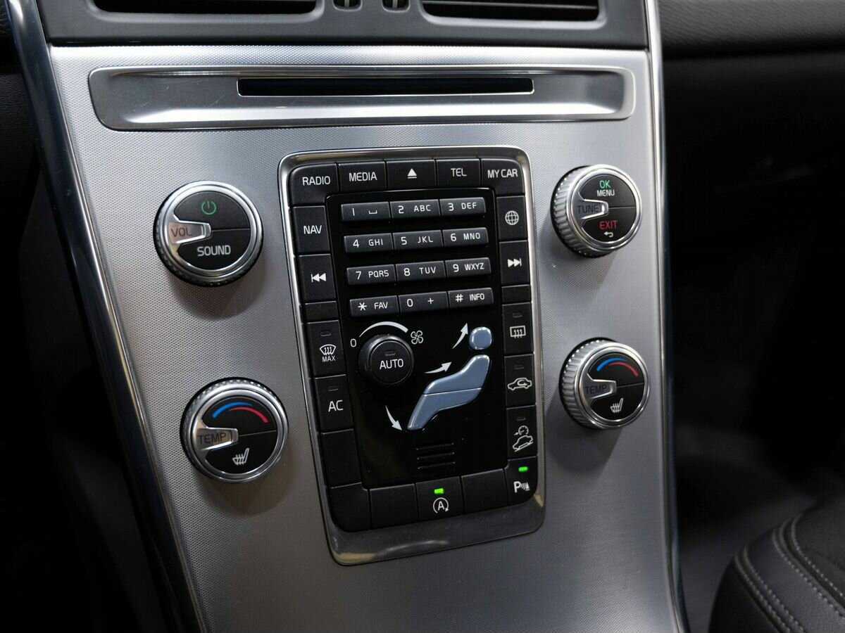 Купить Volvo XC60, 2017, 100 800 км, фото №21