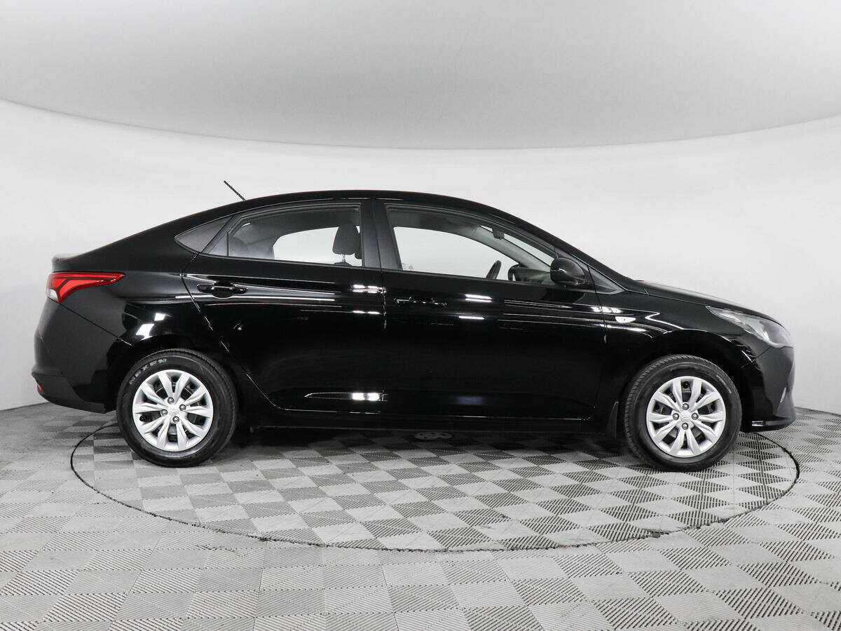 Купить Hyundai Solaris, 2021, 35 235 км, фото №4