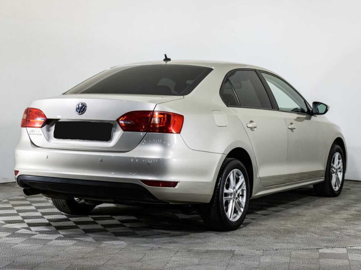 Купить Volkswagen Jetta, 2012, 200 639 км, фото №4