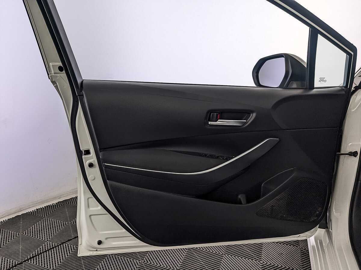 Купить Toyota Corolla, 2019, 99 600 км, фото №17