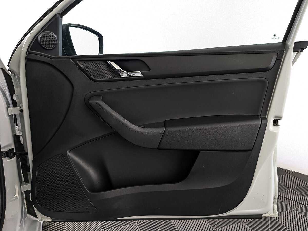 Купить Skoda Rapid, 2017, 179 604 км, фото №23