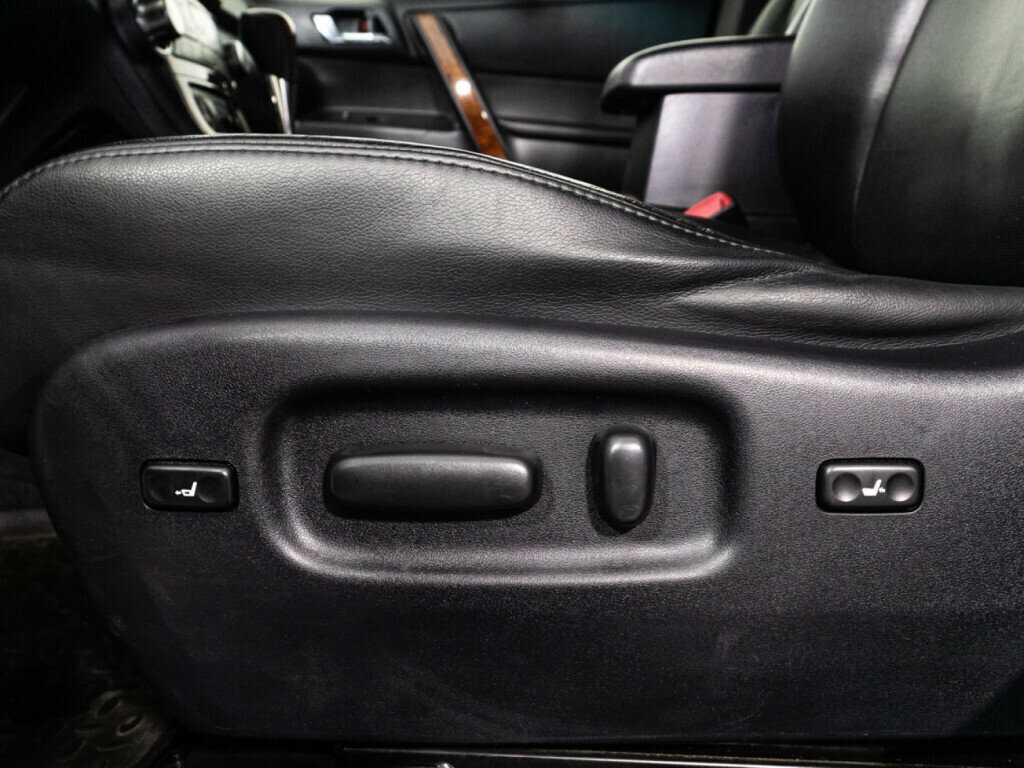 Купить Toyota Highlander, 2012, 167 236 км, фото №16