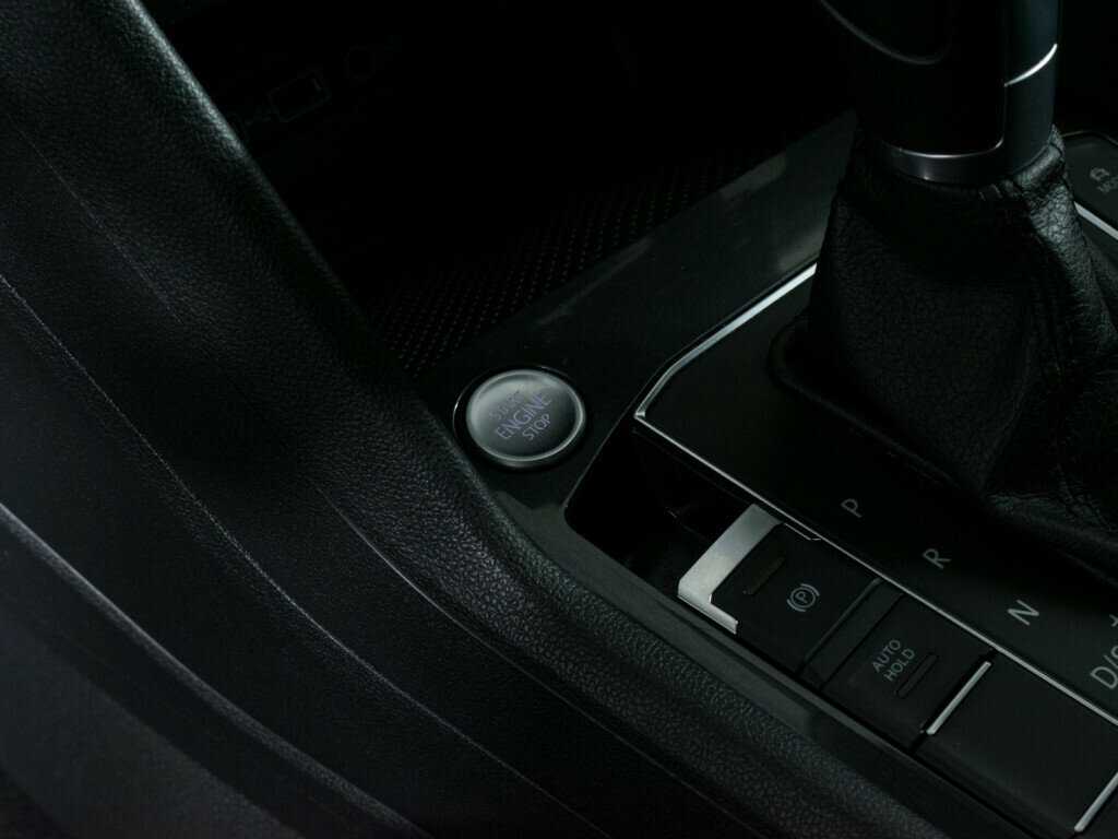 Купить Volkswagen Tiguan, 2018, 170 548 км, фото №15