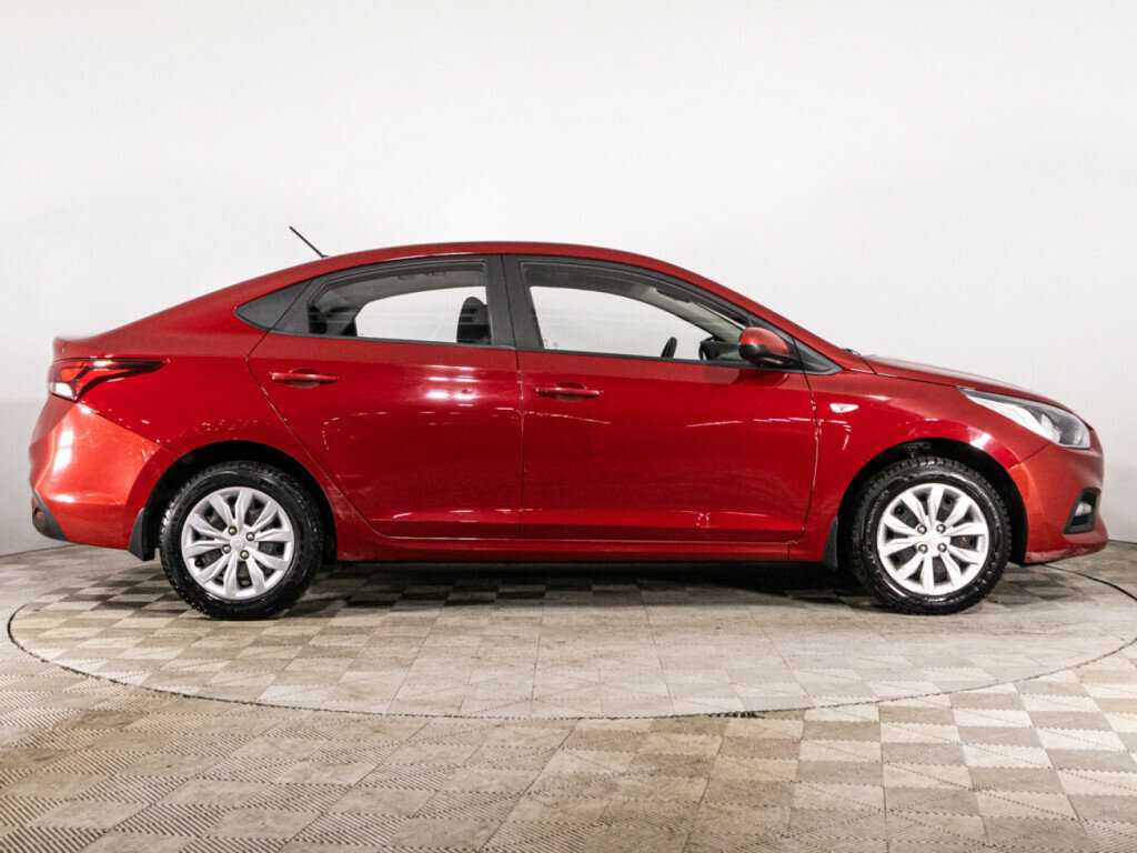 Купить Hyundai Solaris, 2019, 63 096 км, фото №4