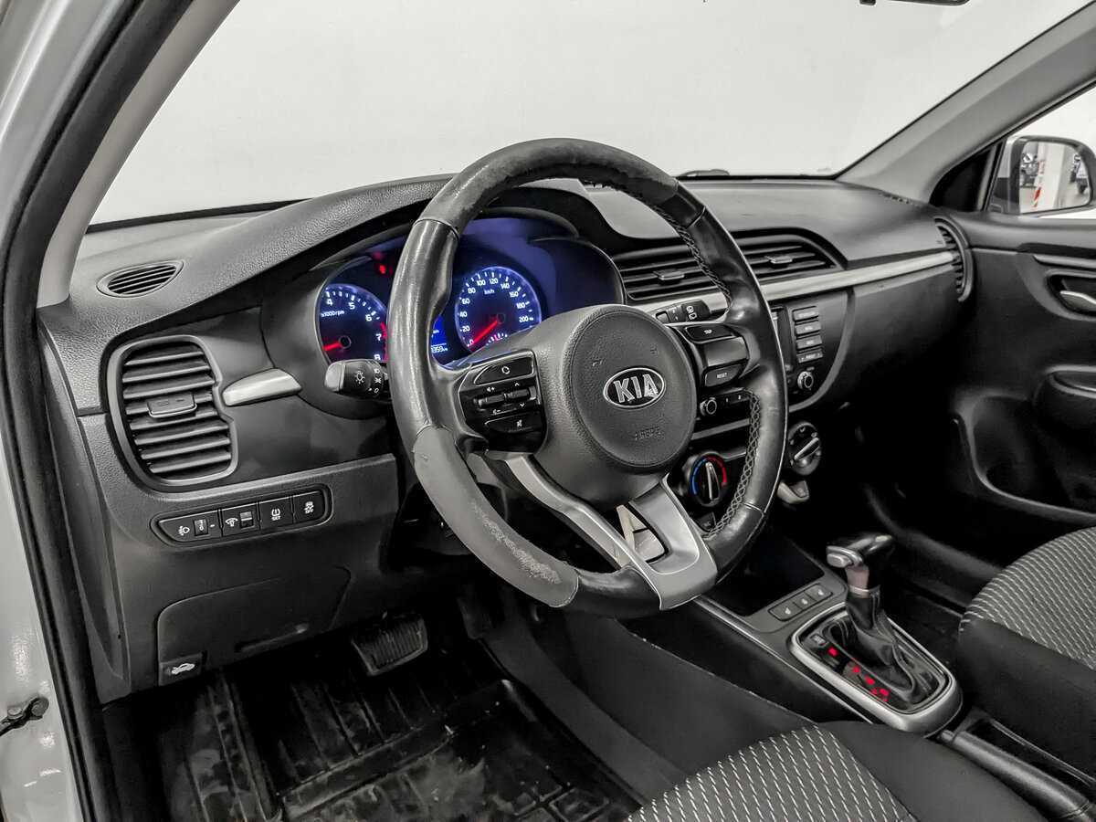 Купить Kia Rio X-Line, 2020, 221 366 км, фото №16