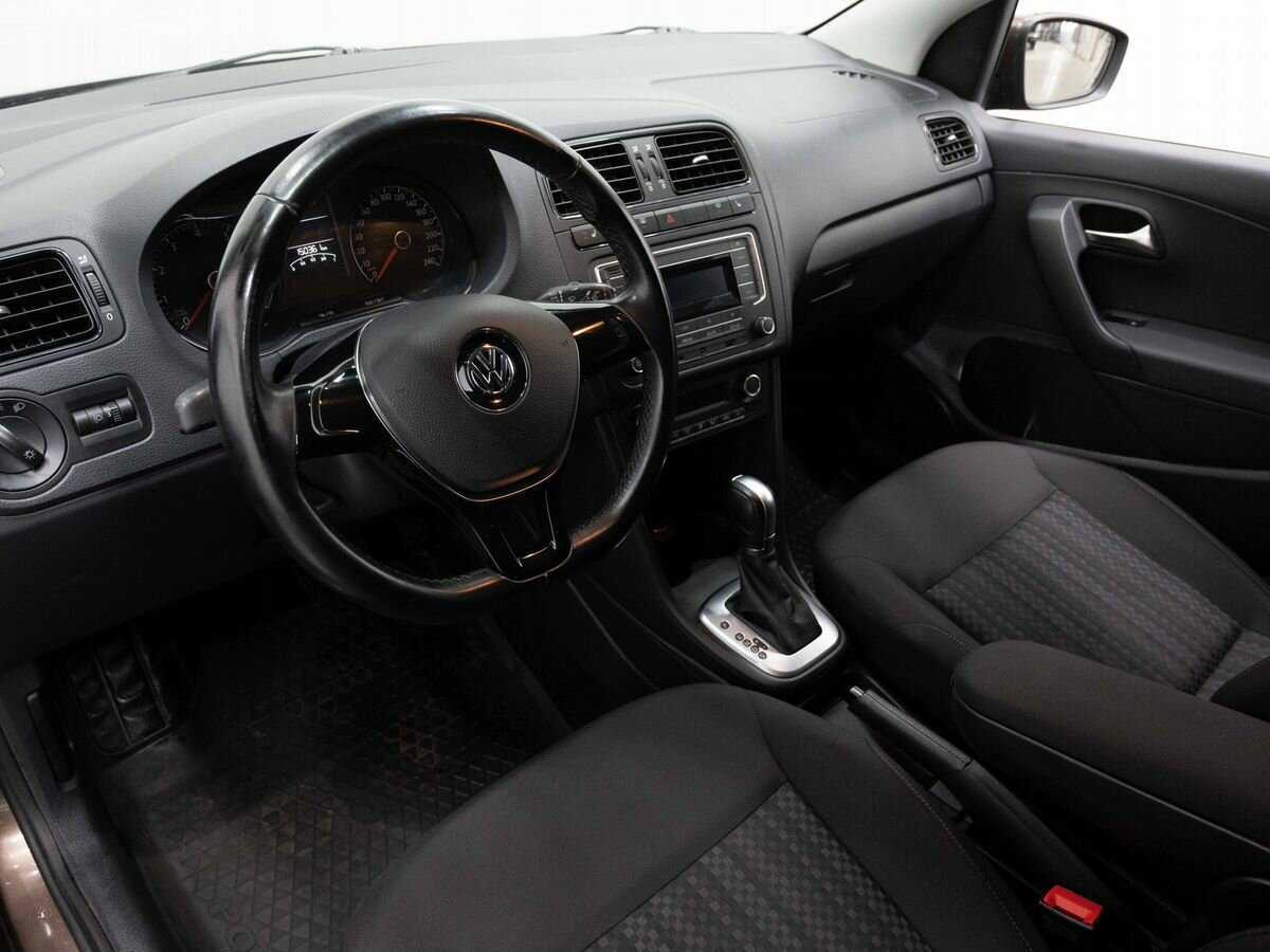 Купить Volkswagen Polo, 2016, 149 000 км, фото №8