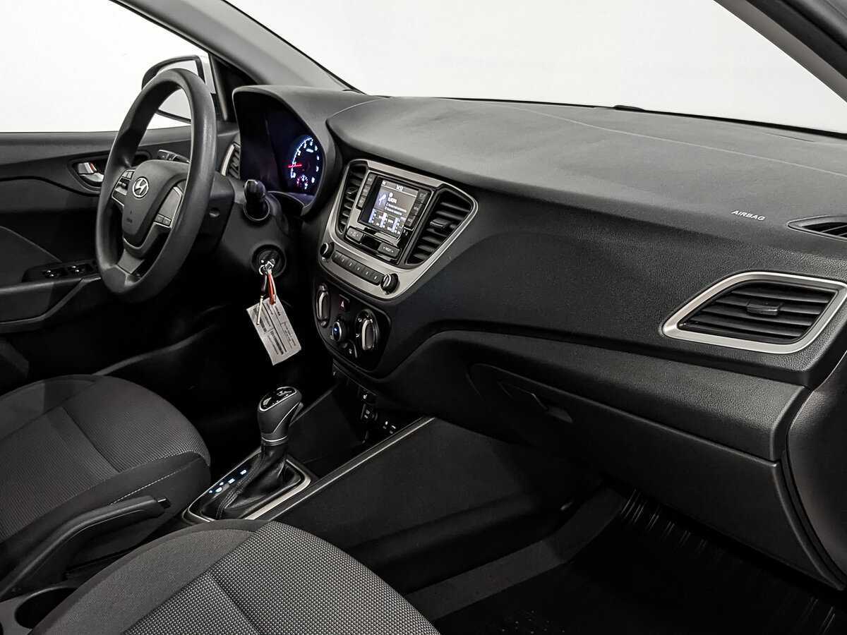 Купить Hyundai Solaris, 2018, 59 228 км, фото №13