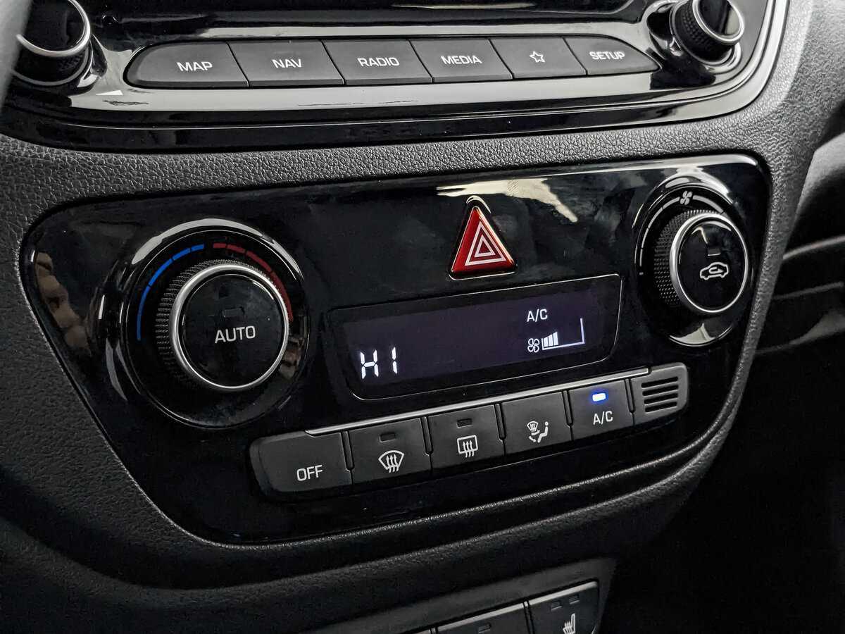 Купить Hyundai Solaris, 2021, 101 042 км, фото №21