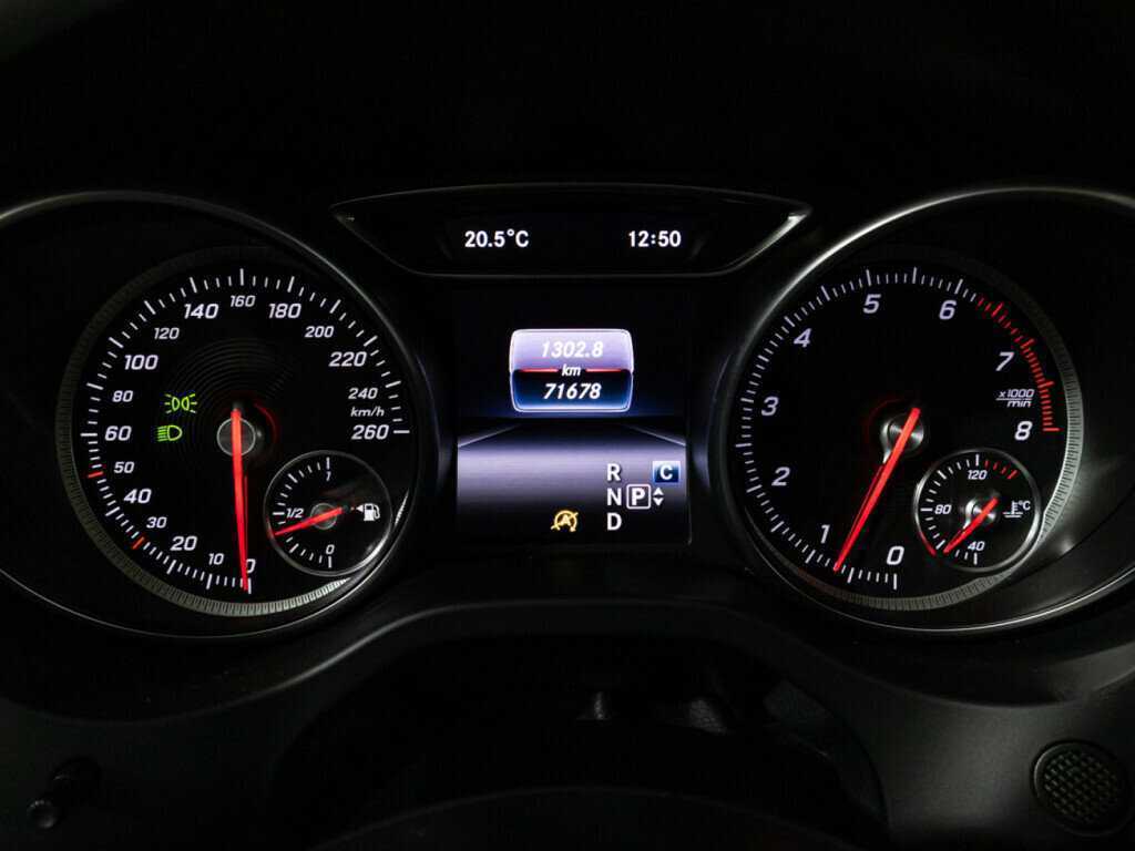 Купить Mercedes-Benz CLA 200, 2017, 71 674 км, фото №12