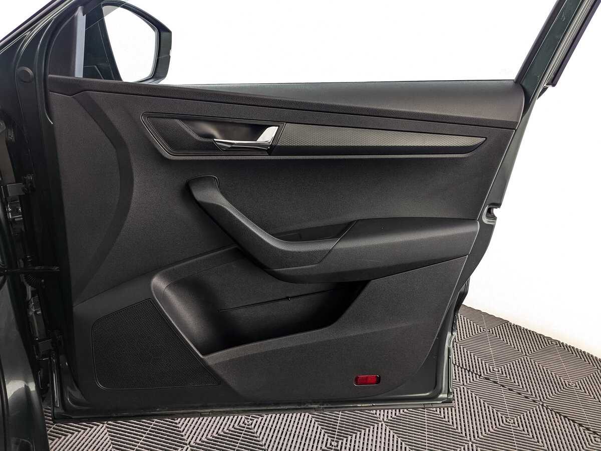 Купить Skoda Karoq, 2021, 86 574 км, фото №24
