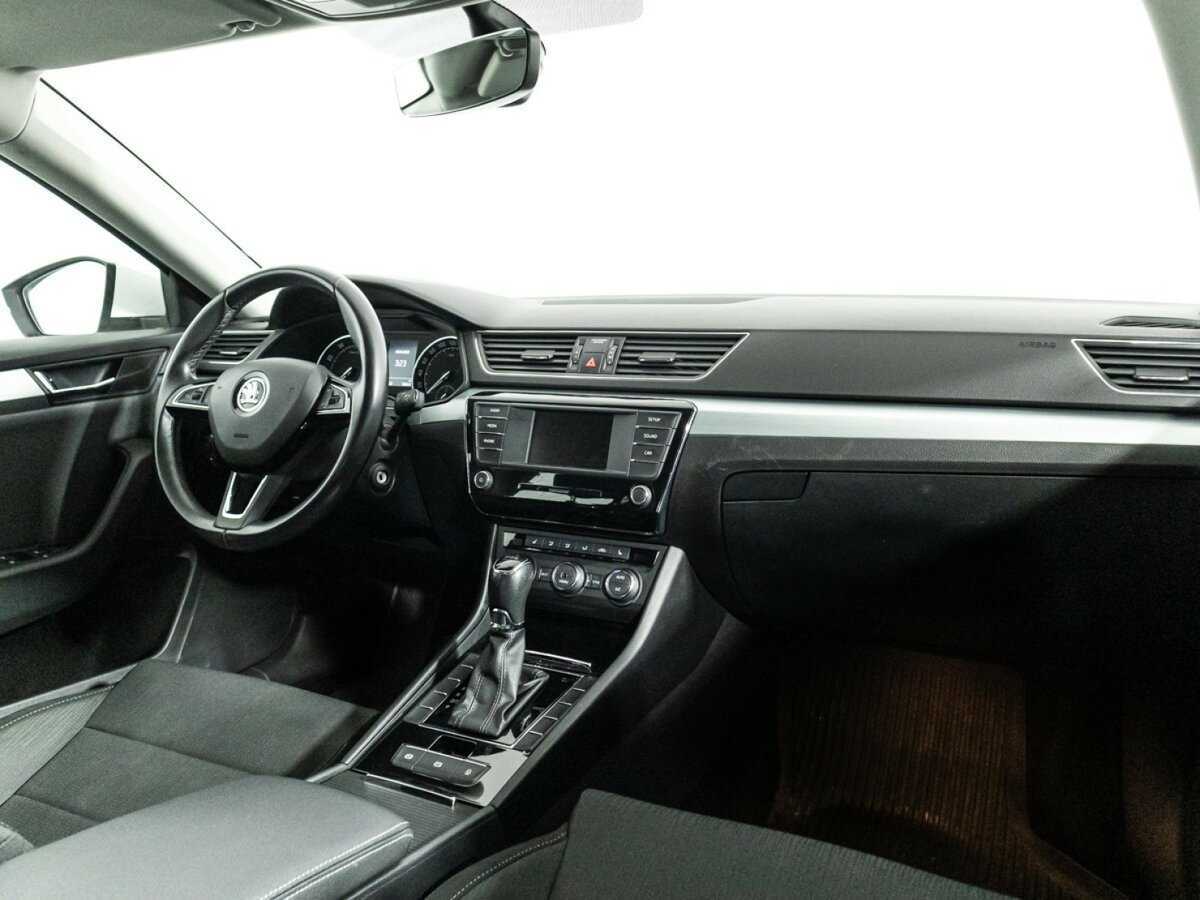 Купить Skoda Superb, 2016, 67 620 км, фото №8