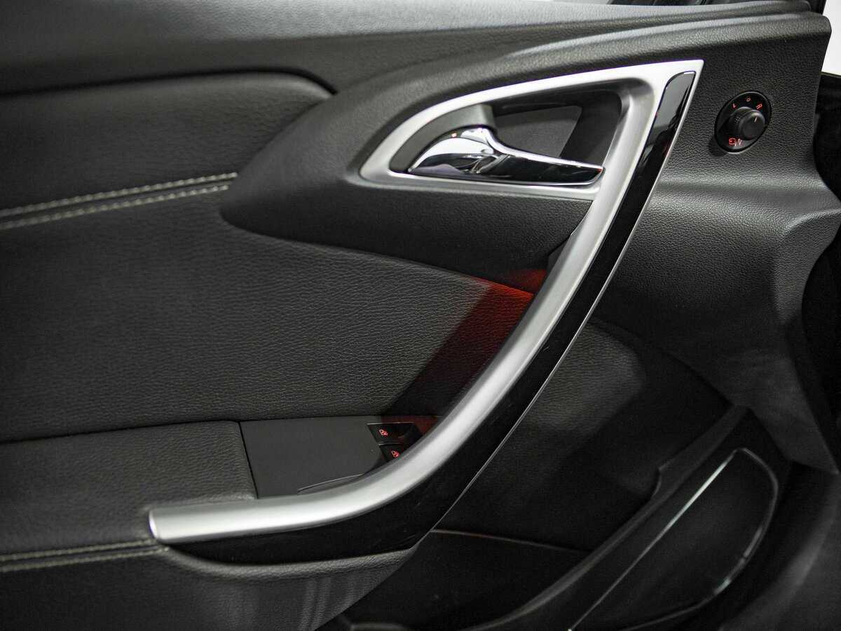 Купить Opel Astra GTC, 2012, 198 780 км, фото №12