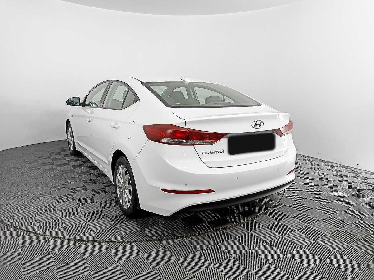 Купить Hyundai Elantra, 2017, 180 577 км, фото №7