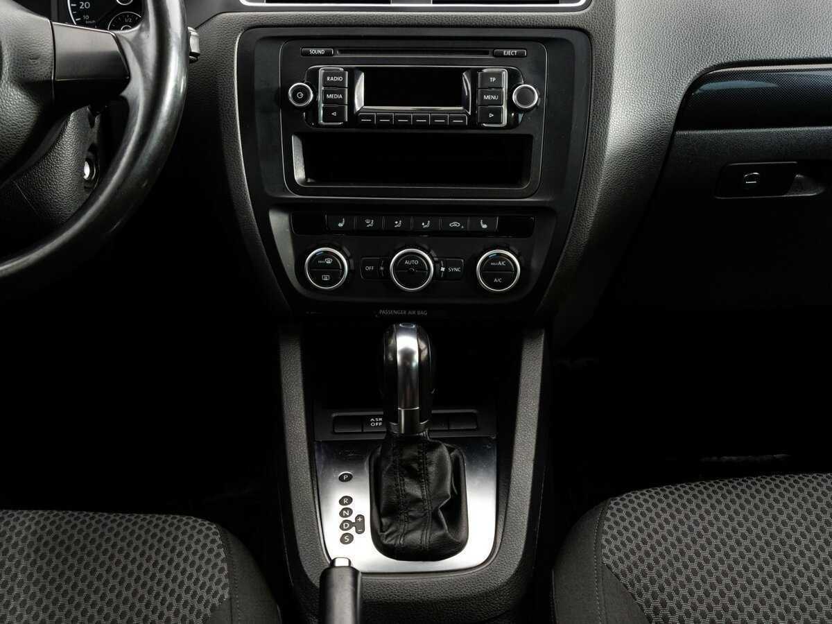 Купить Volkswagen Jetta, 2012, 203 467 км, фото №11