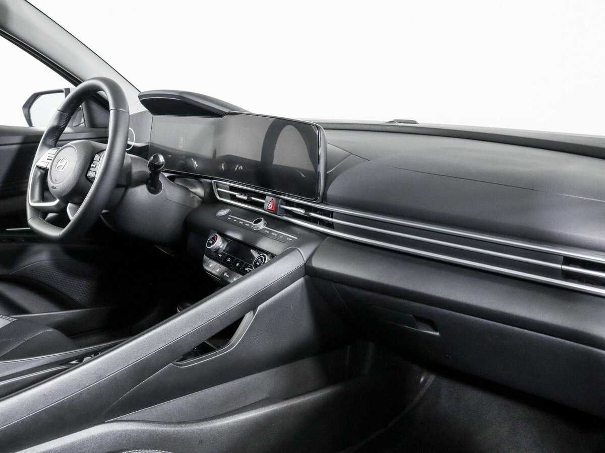 Купить Hyundai Elantra, 2023, 15 220 км, фото №6