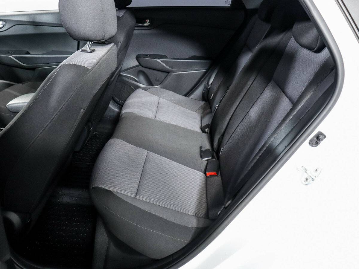 Купить Hyundai Solaris, 2021, 97 000 км, фото №10