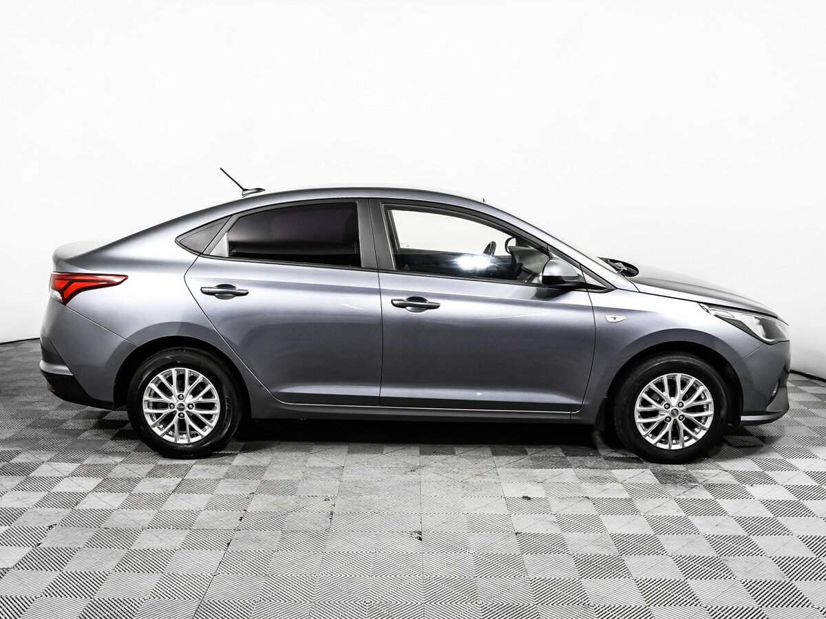 Купить Hyundai Solaris, 2021, 68 141 км, фото №4