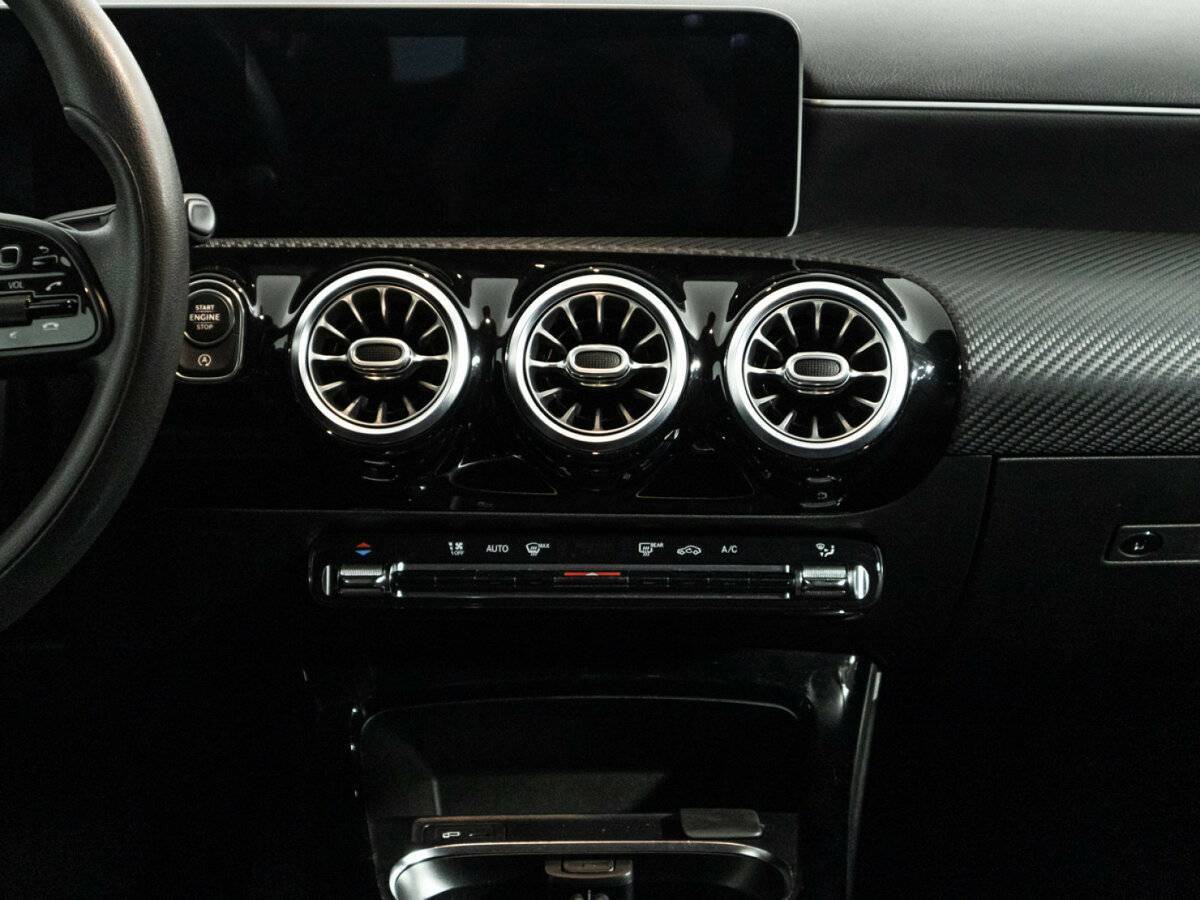 Купить Mercedes-Benz A-Класс 200, 2018, 94 000 км, фото №14