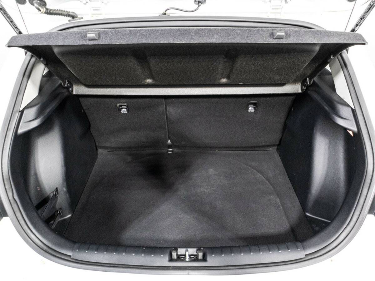 Купить Kia Rio X-Line, 2018, 65 331 км, фото №15