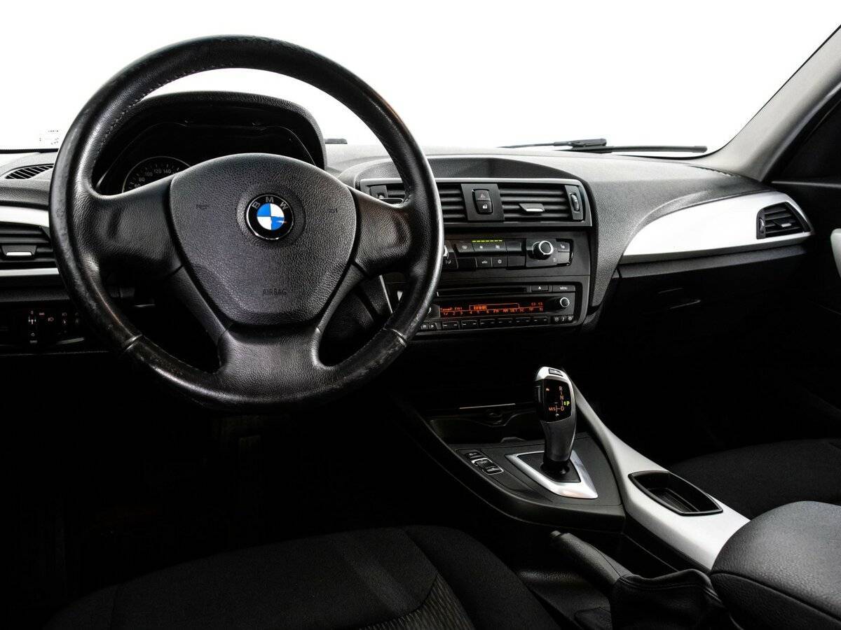 Купить BMW 1 серии 116i, 2012, 180 497 км, фото №9