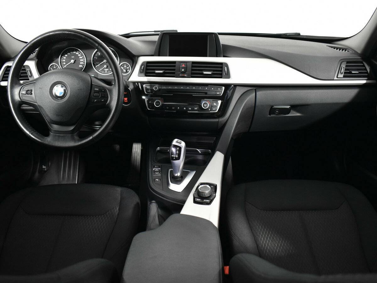 Купить BMW 3 серии 318i, 2015, 80 750 км, фото №11