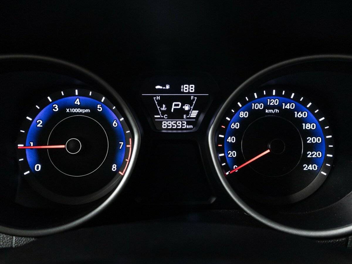 Купить Hyundai Elantra, 2015, 89 590 км, фото №12