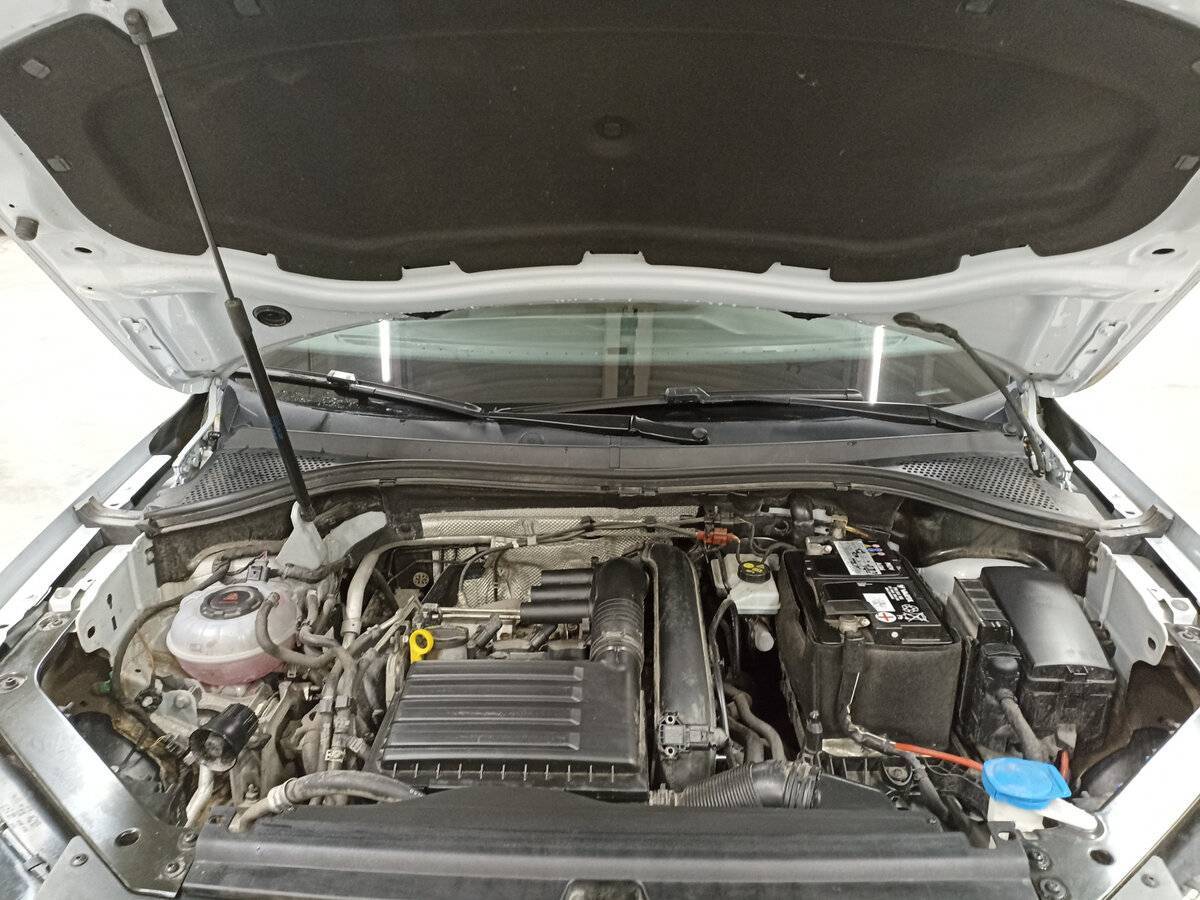 Купить Volkswagen Tiguan, 2019, 98 880 км, фото №9