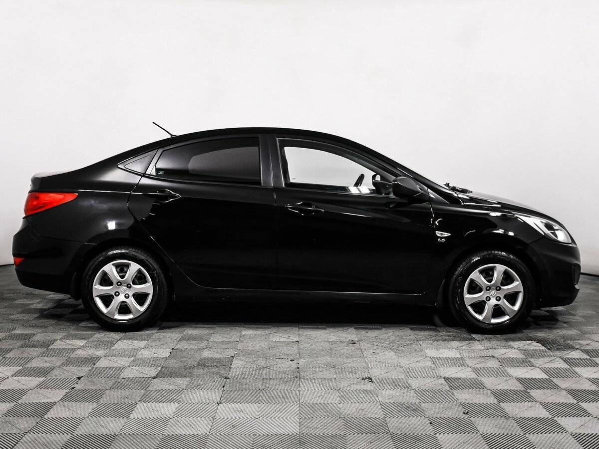 Купить Hyundai Solaris, 2012, 191 908 км, фото №4