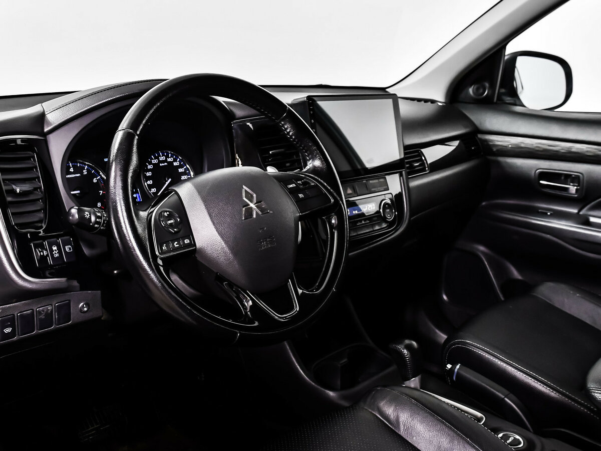 Купить Mitsubishi Outlander III Рестайлинг 2, 2016, 95 226 км, фото №10