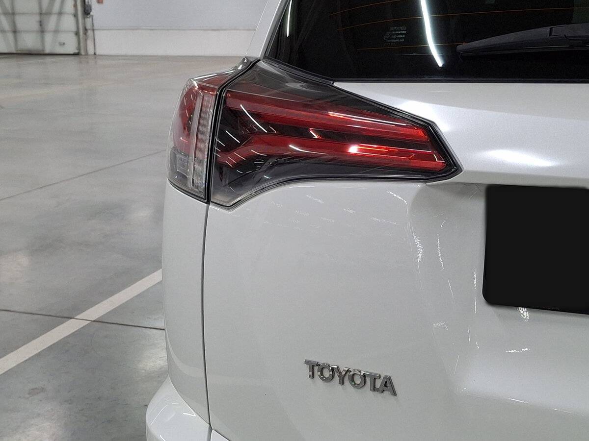 Купить Toyota RAV4 IV (XA40) Рестайлинг, 2017, 90 200 км, фото №9