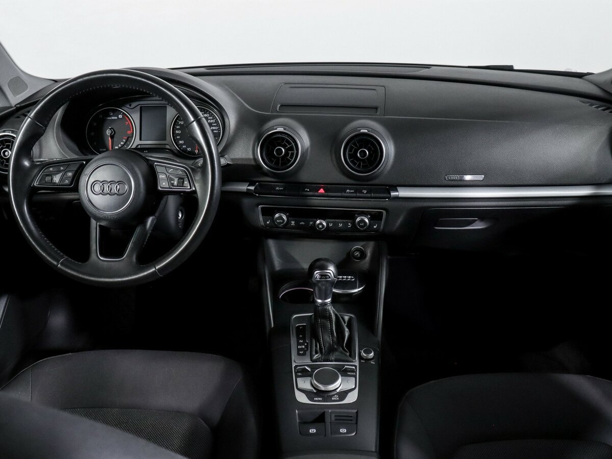 Купить Audi A3 III (8V) Рестайлинг, 2016, 105 124 км, фото №10