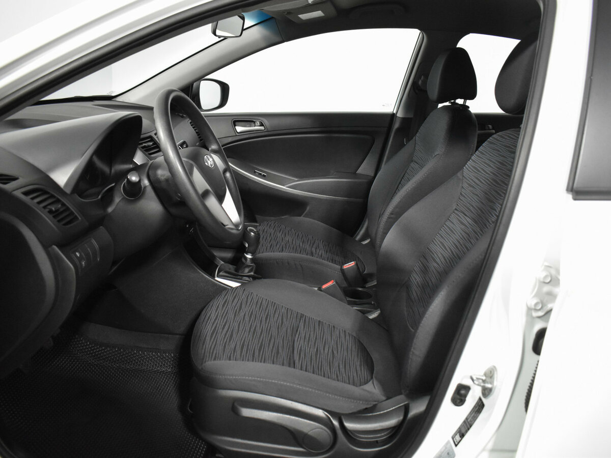 Купить Hyundai Solaris I Рестайлинг, 2016, 240 000 км, фото №8