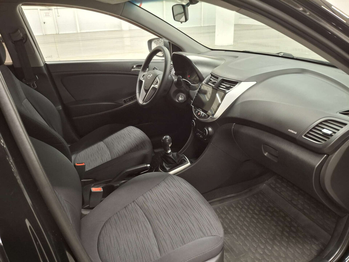 Купить Hyundai Solaris I Рестайлинг, 2016, 122 501 км, фото №11