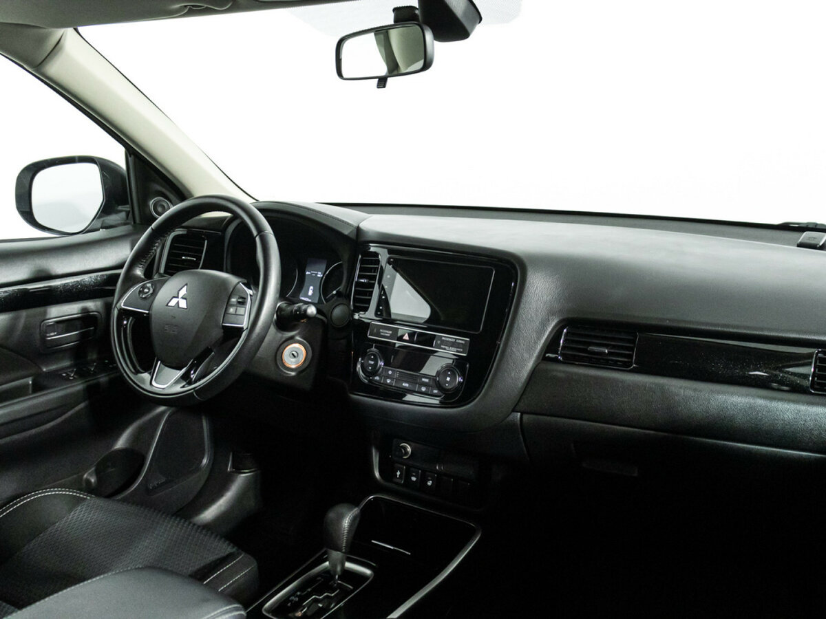 Купить Mitsubishi Outlander III Рестайлинг 3, 2019, 139 151 км, фото №7