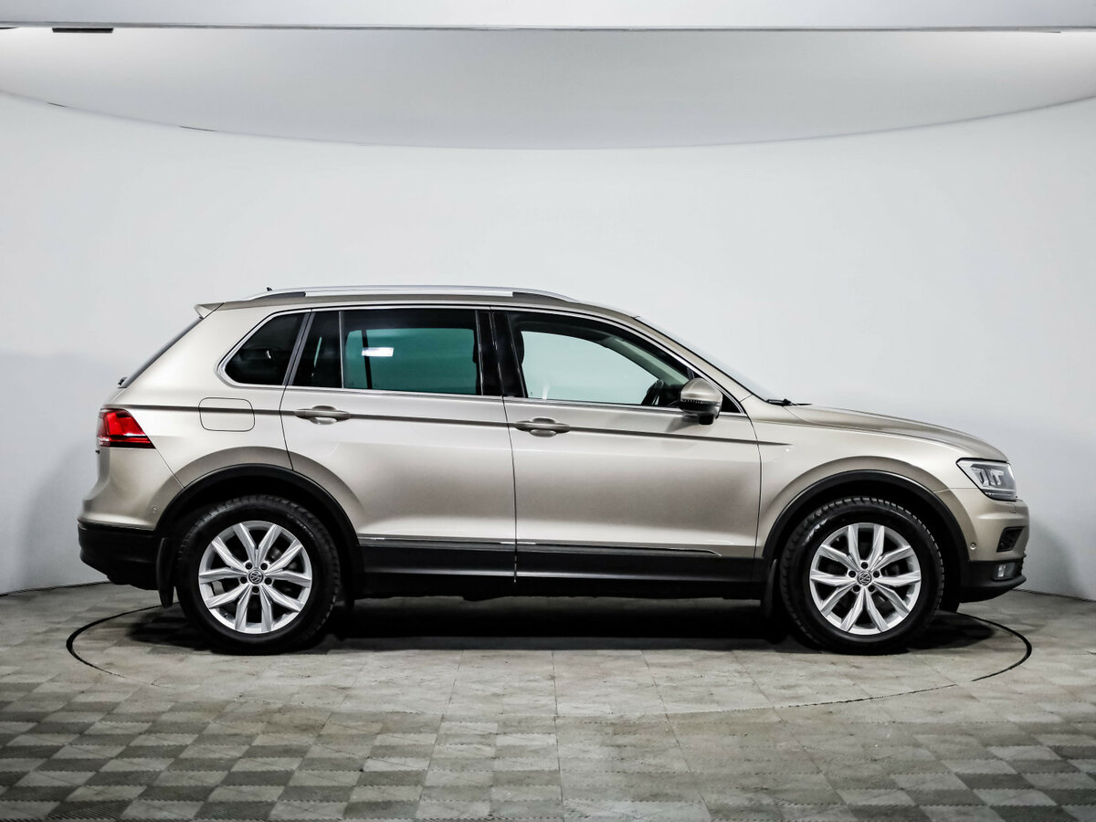 Купить Volkswagen Tiguan II, 2020, 106 011 км, фото №4
