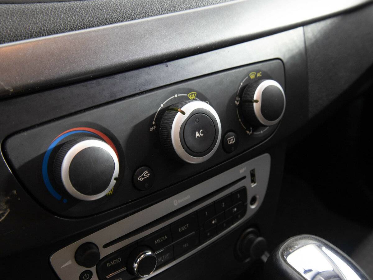 Купить Renault Fluence I Рестайлинг, 2014, 112 650 км, фото №10