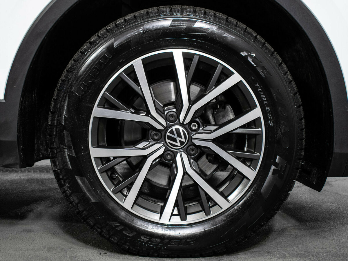 Купить Volkswagen Tiguan II Рестайлинг, 2022, 93 422 км, фото №17