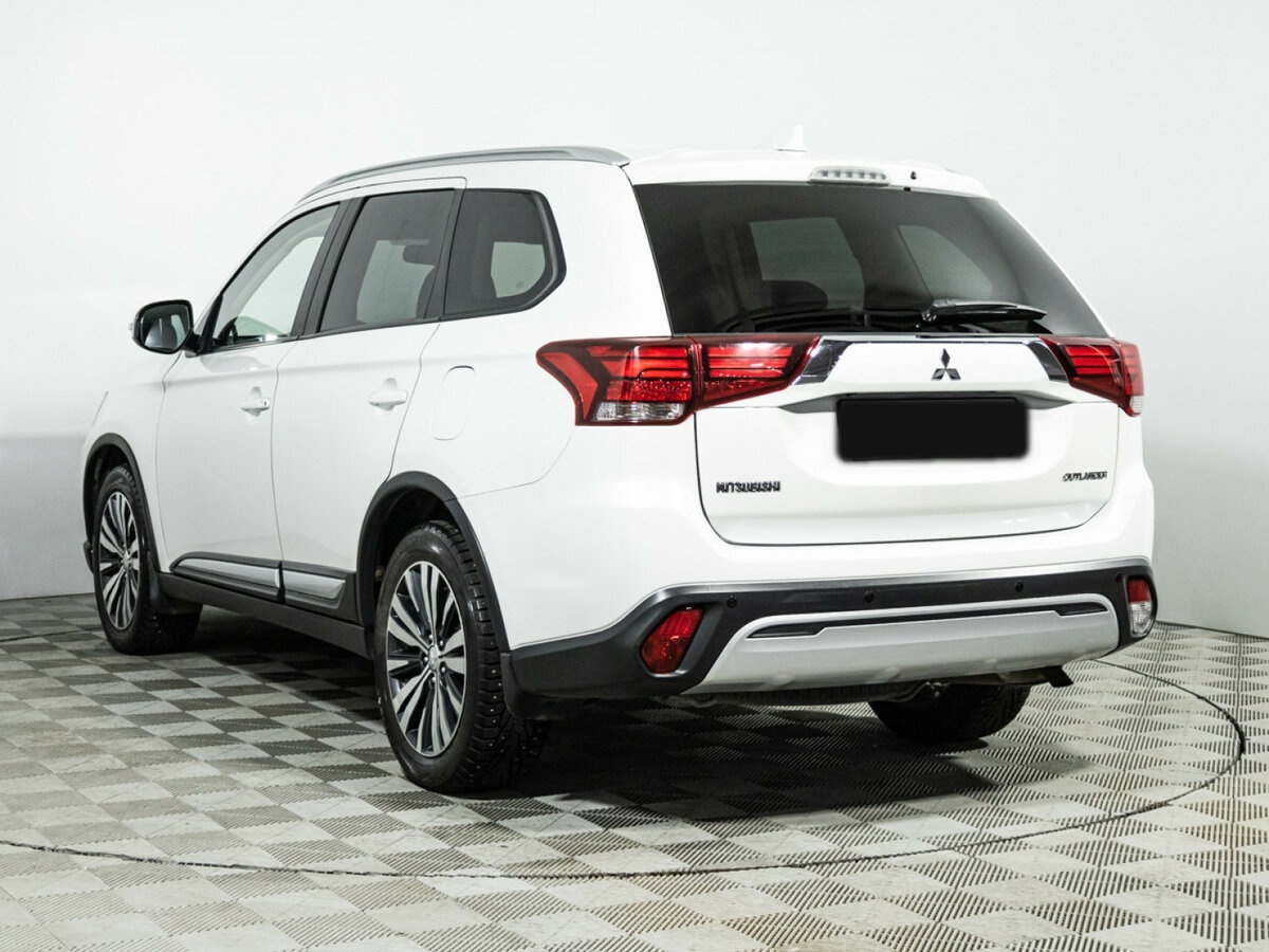 Купить Mitsubishi Outlander III Рестайлинг 3, 2018, 63 107 км, фото №6