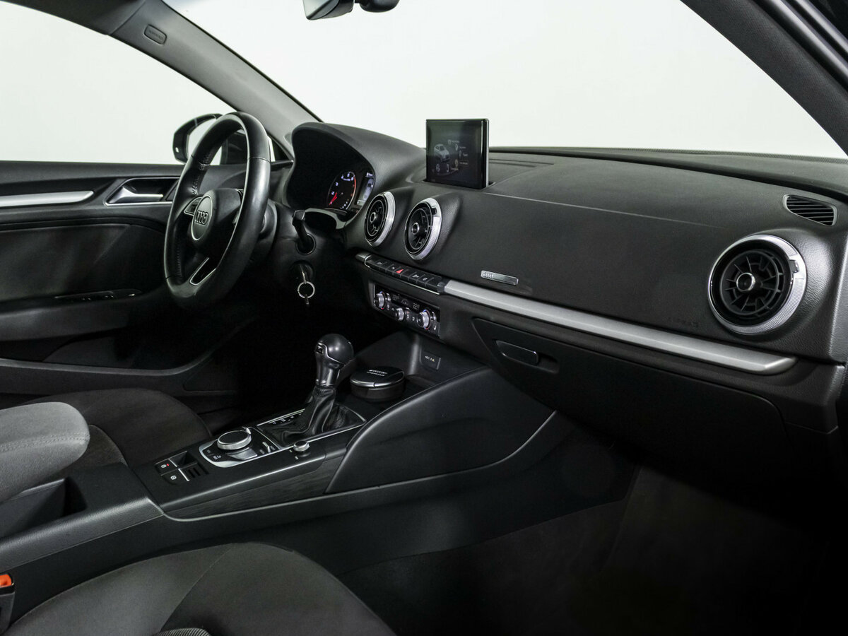 Купить Audi A3 III (8V) Рестайлинг, 2017, 92 968 км, фото №9